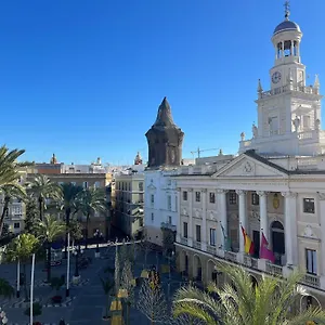 The Traveller`s House Atico La Plaza Con Terraza Mirador Cádiz